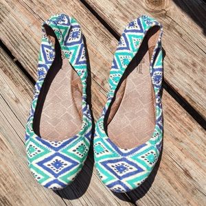 EUC Lucky Brand slip on flats